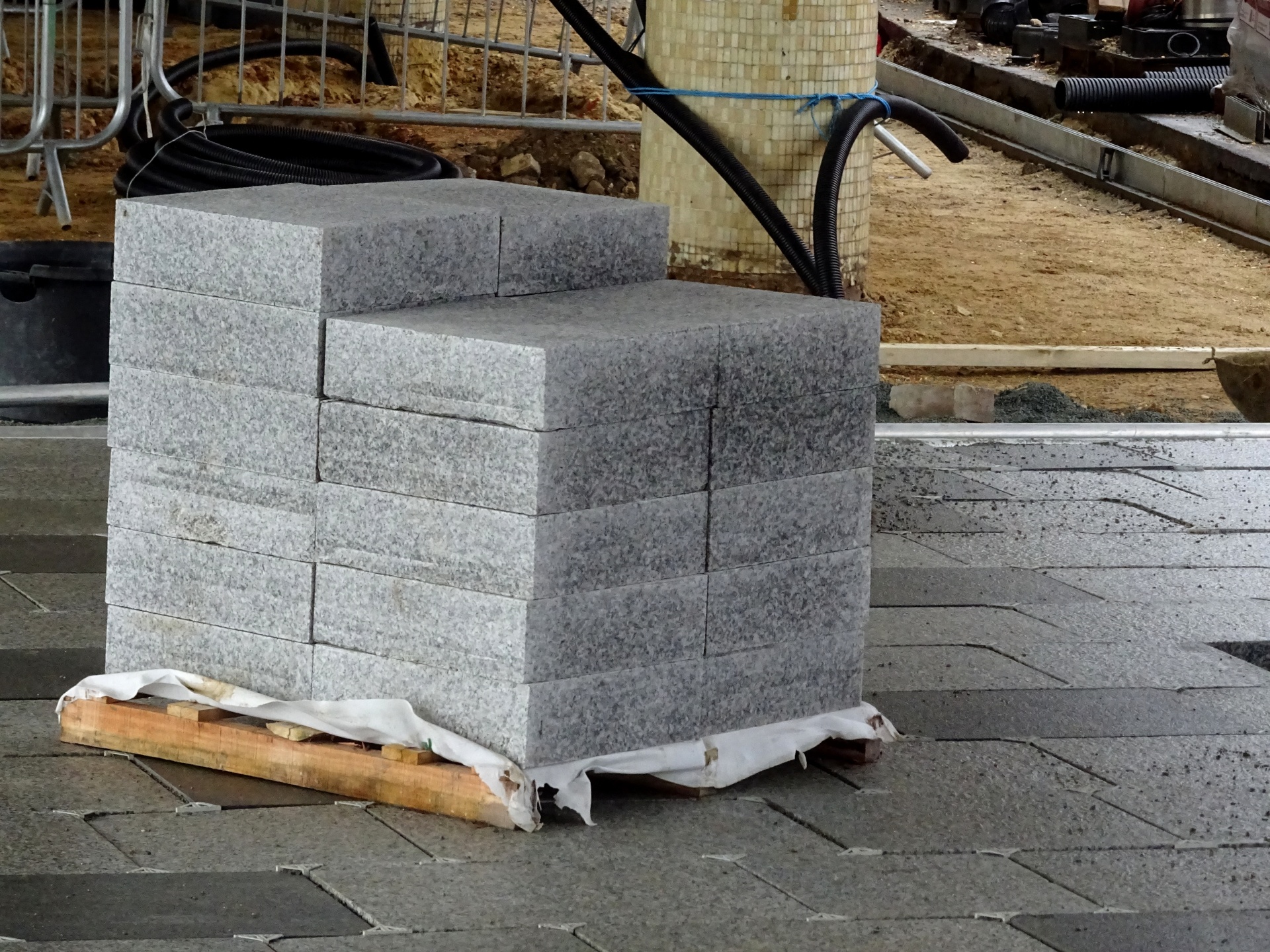 AshCycle: Successful Testing of LOOPER Solid Residue in Construction Materials